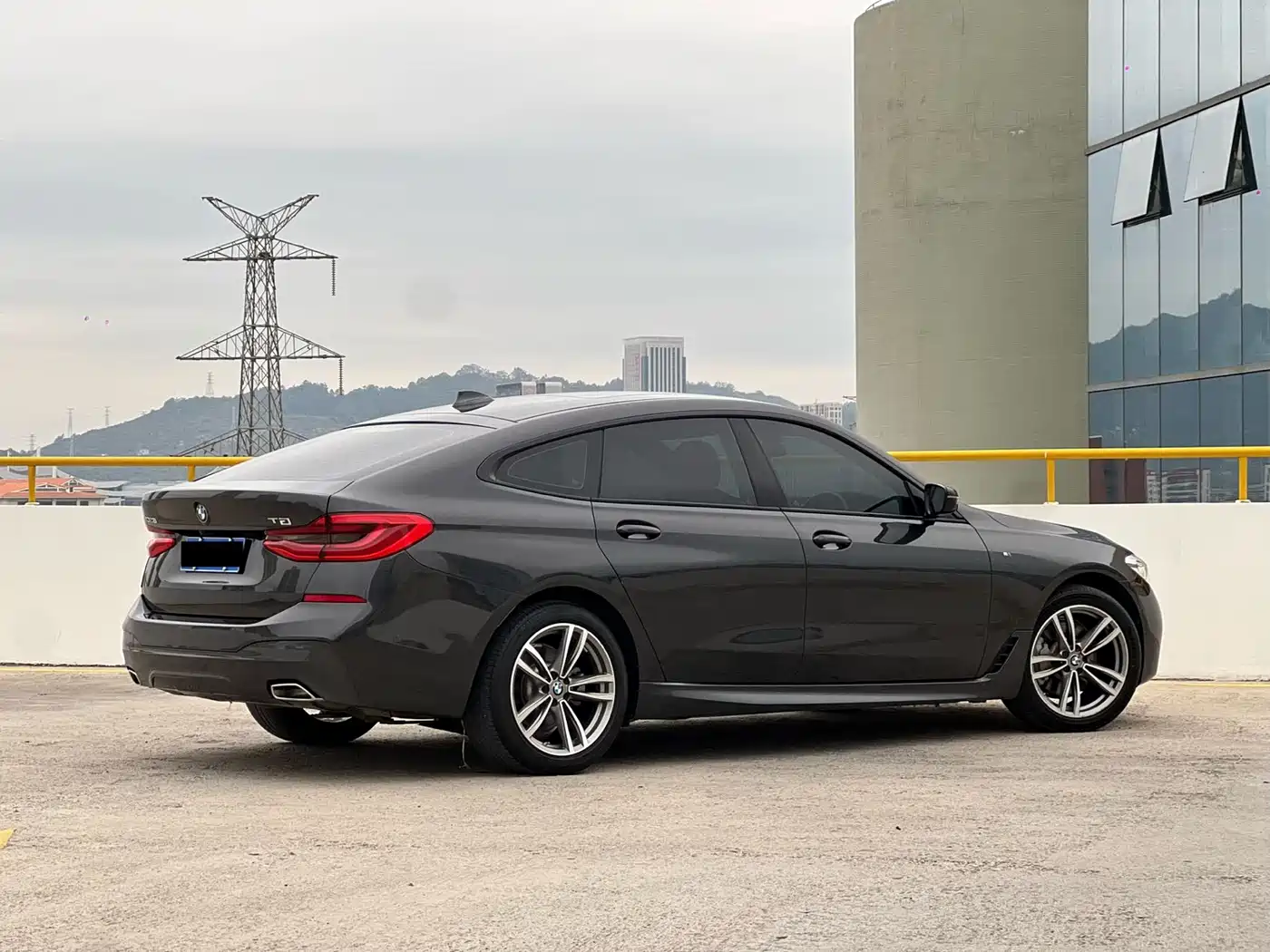 BMW 6 Series GT 2019 630i M Sport Package фото 6