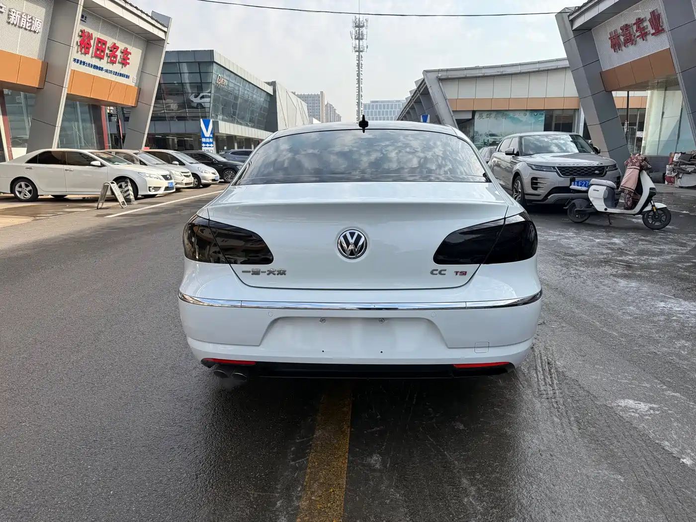 Volkswagen FAW-Volkswagen CC 2015 1.8TSI Luxury фото 5