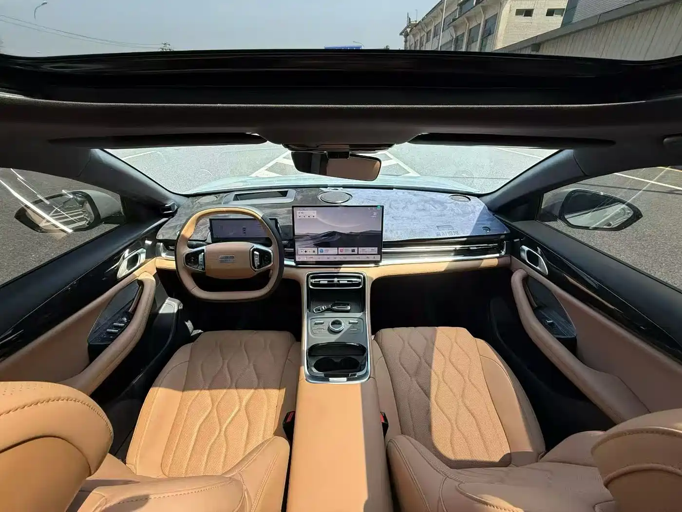 Geely Galaxy Galaxy A7 2025 EM-i 70km Explorer Edition фото 5