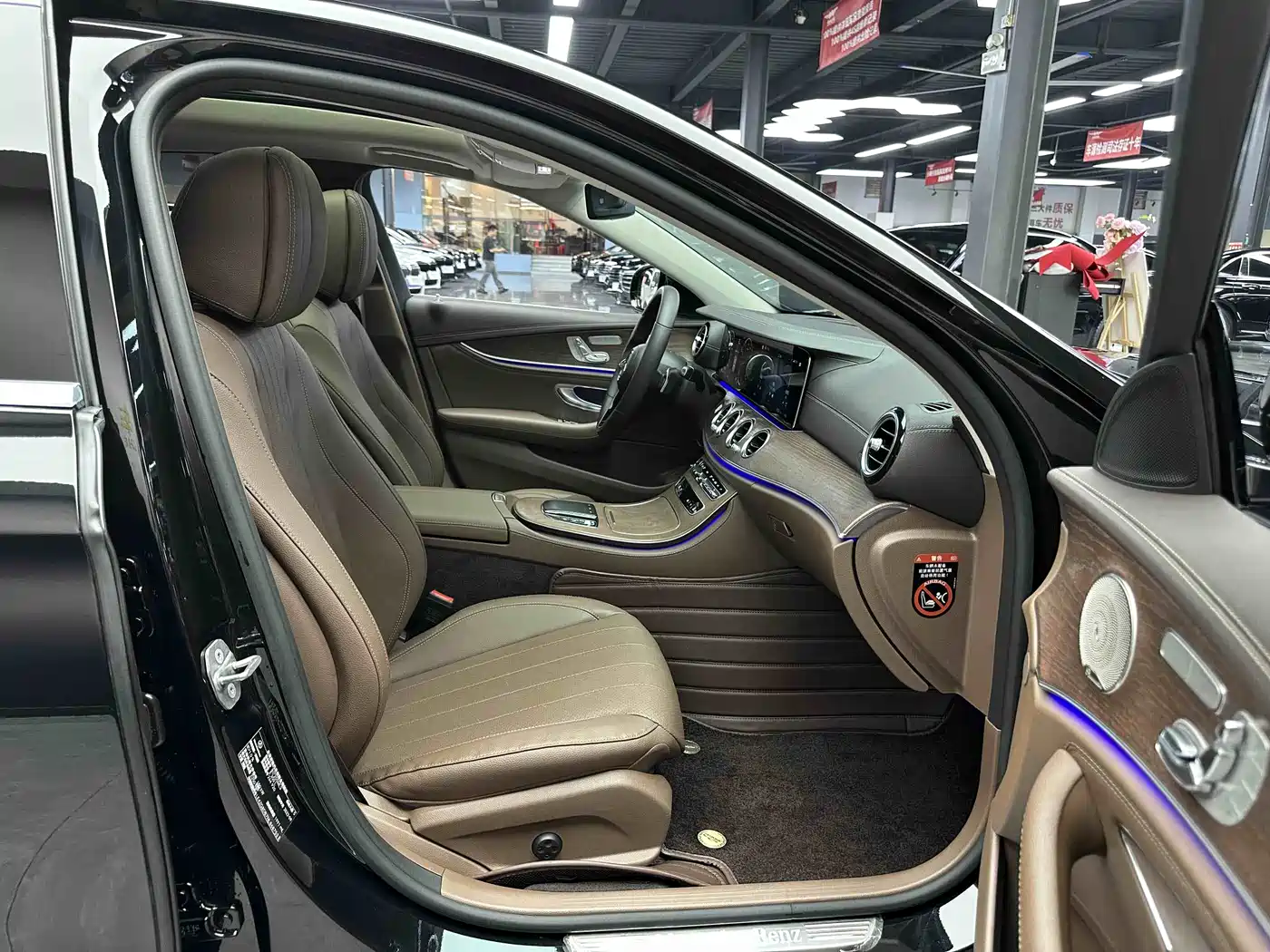 Mercedes-Benz E-Class 2022 Facelift III E 300 L Luxury фото 6