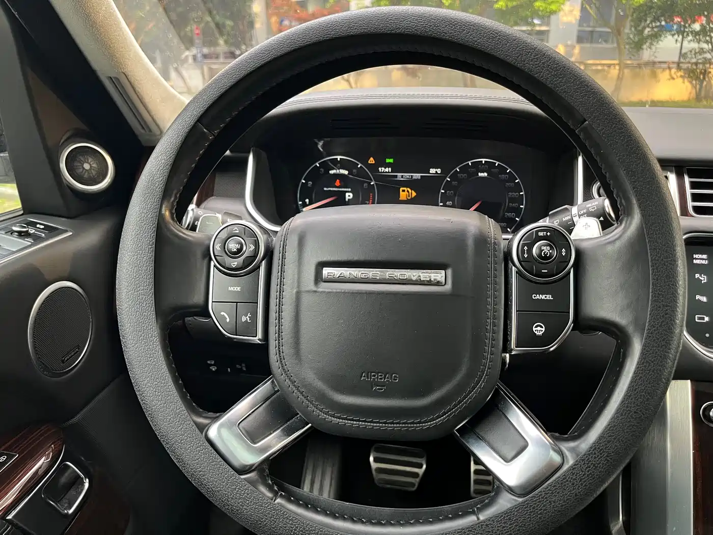 Land Rover Range Rover 2015 5.0 SC V8 AB Prestigious Genesis Extended Edition фото 11