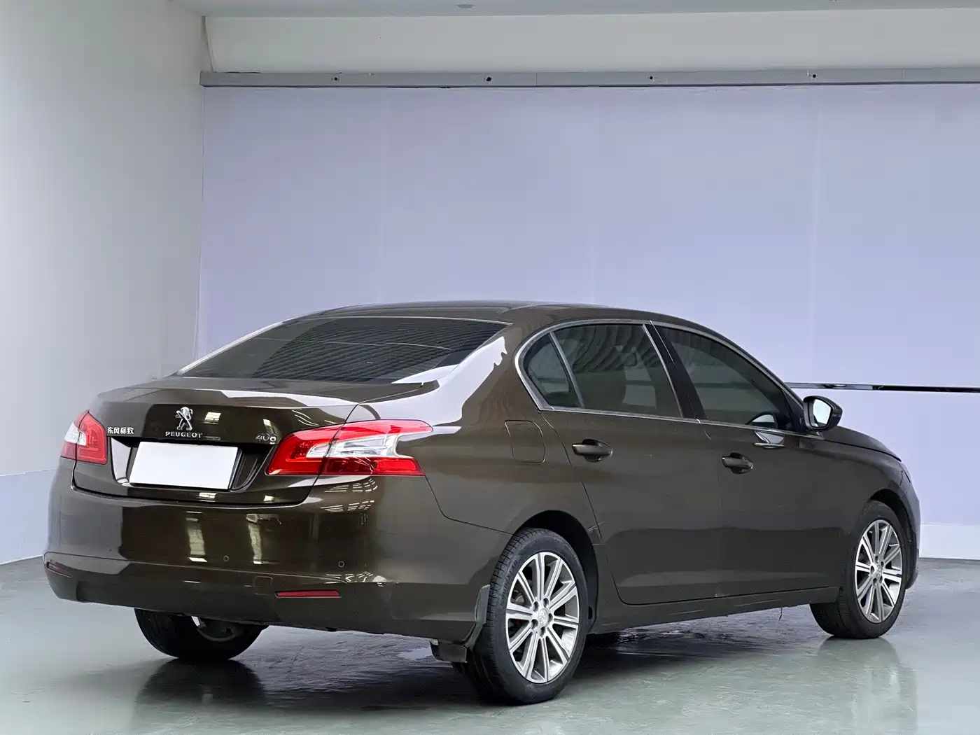 Peugeot 408 2014 1.8L Automatic Luxury Edition фото 6