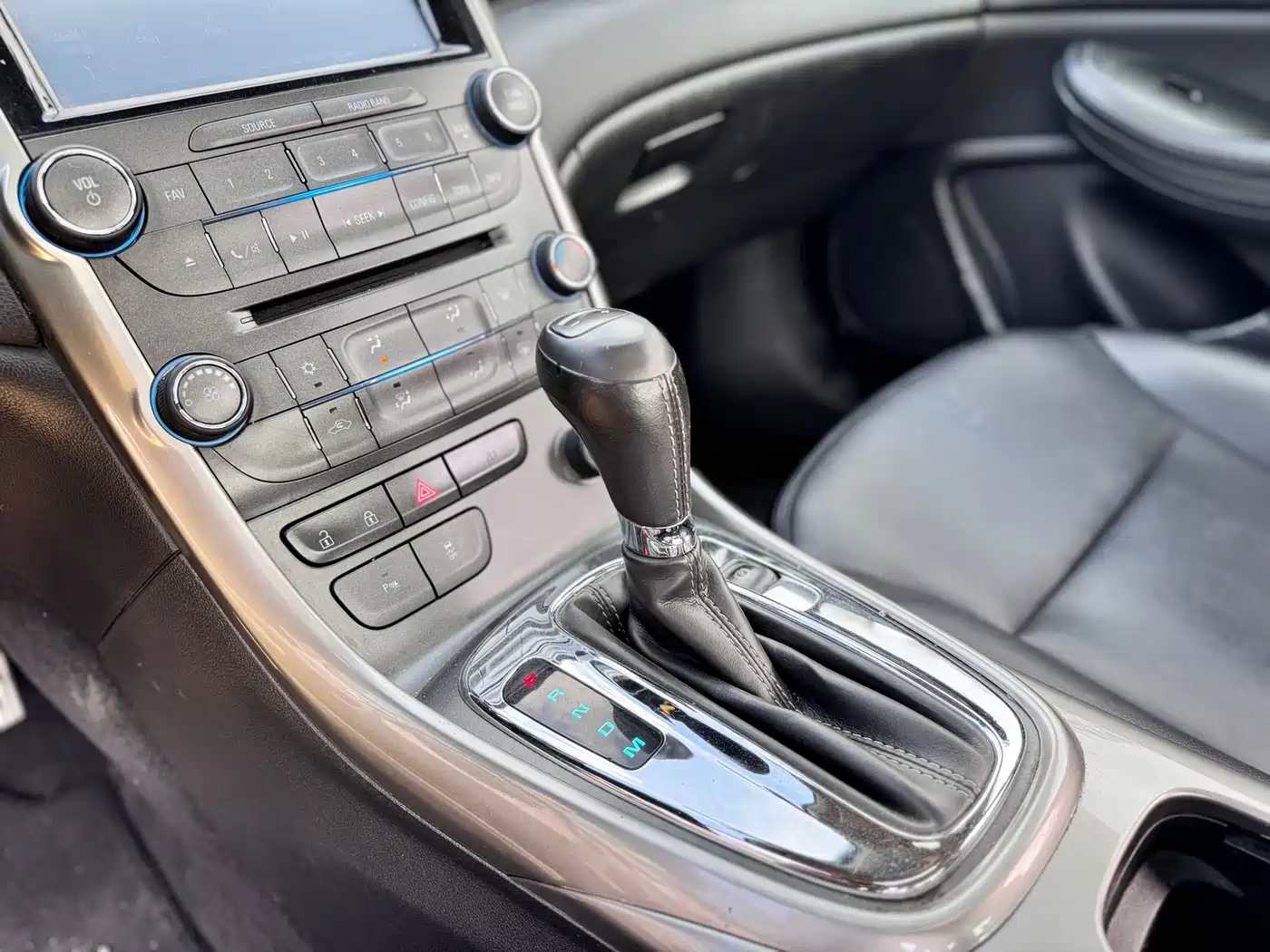 Chevrolet Malibu 2014 1.6T Automatic Comfort фото 9