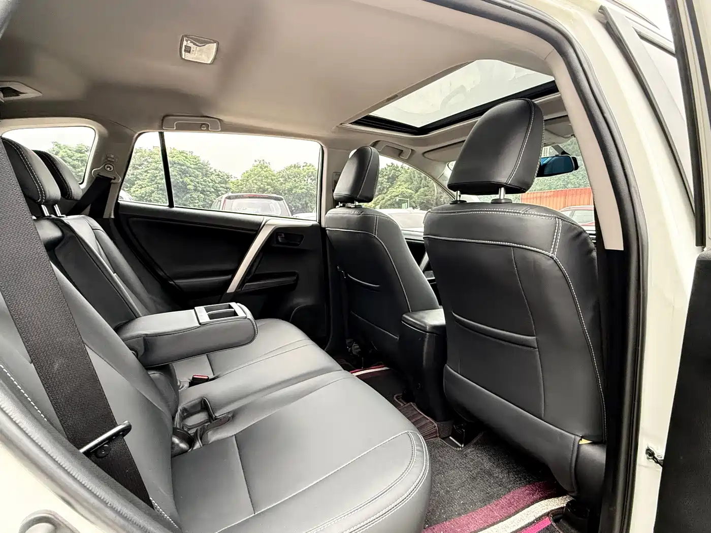 Toyota RAV4 Rongfang 2019 2.0L CVT 2WD Trend Edition China VI фото 10