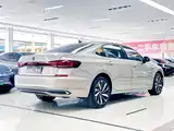 صورة 6 - Volkswagen Passat