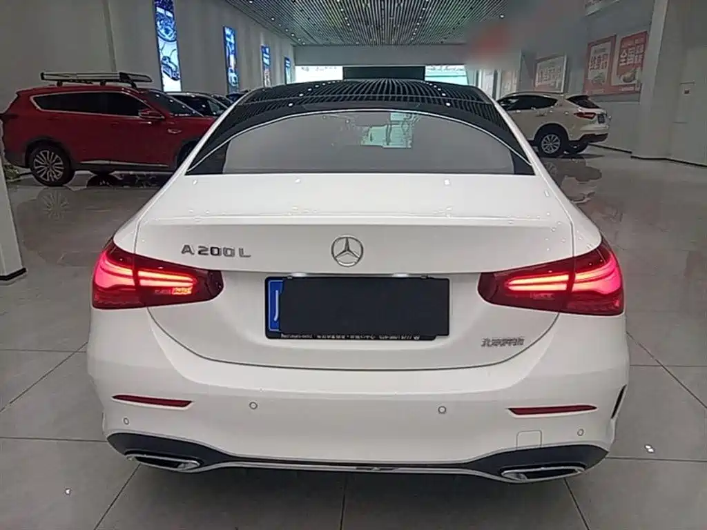 Mercedes-Benz A-Class 2023 A 200 L Fashion фото 6