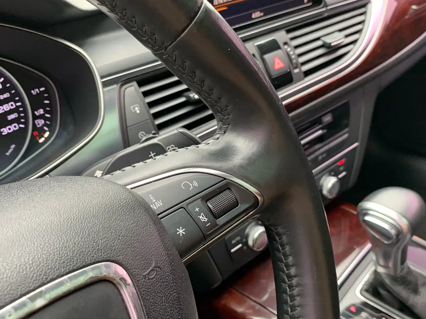 Audi A6L 2014 TFSI Standard фото 23