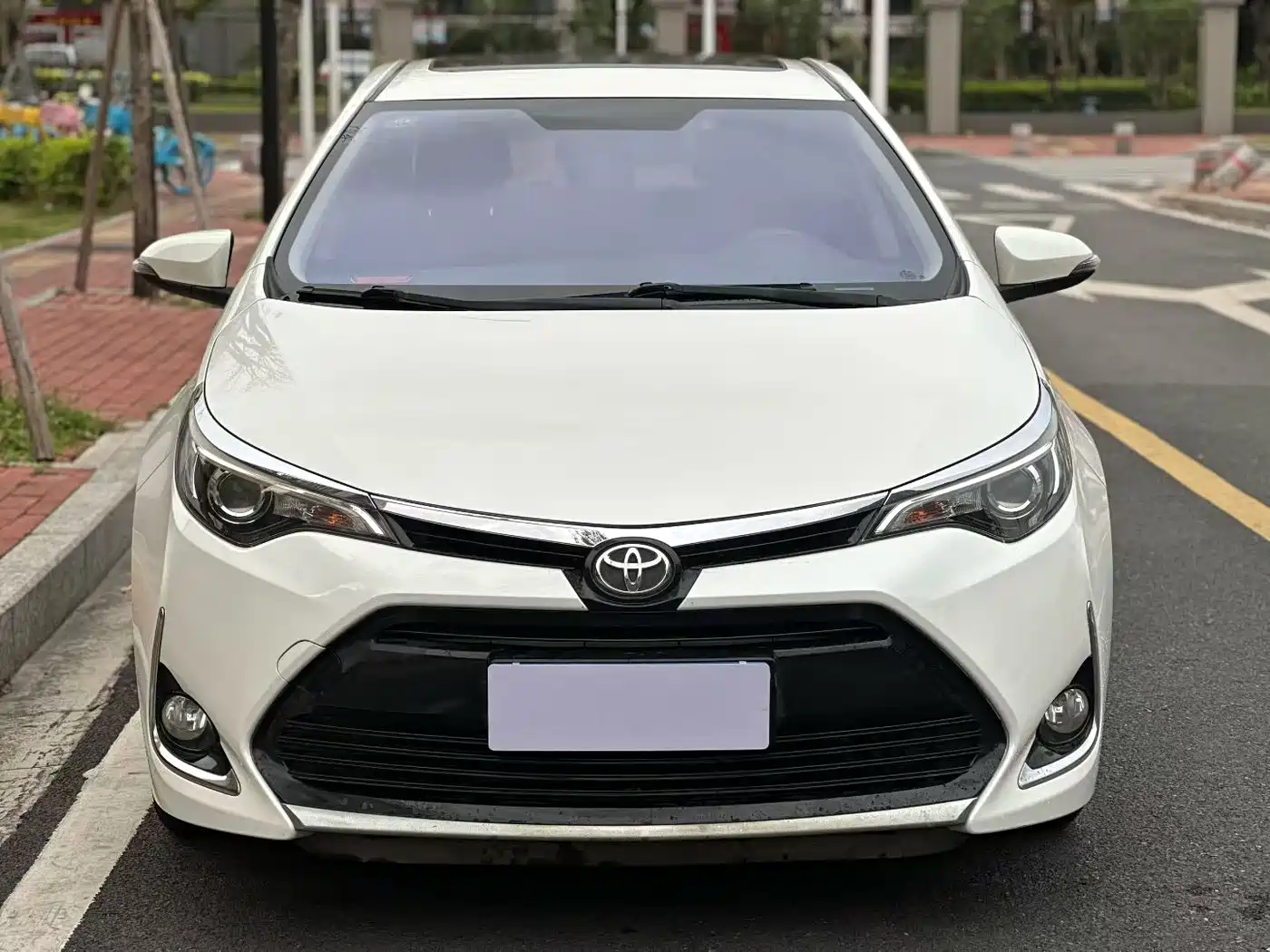 Toyota Levin 2017 Facelift 185T CVT Elite (China V) фото 2