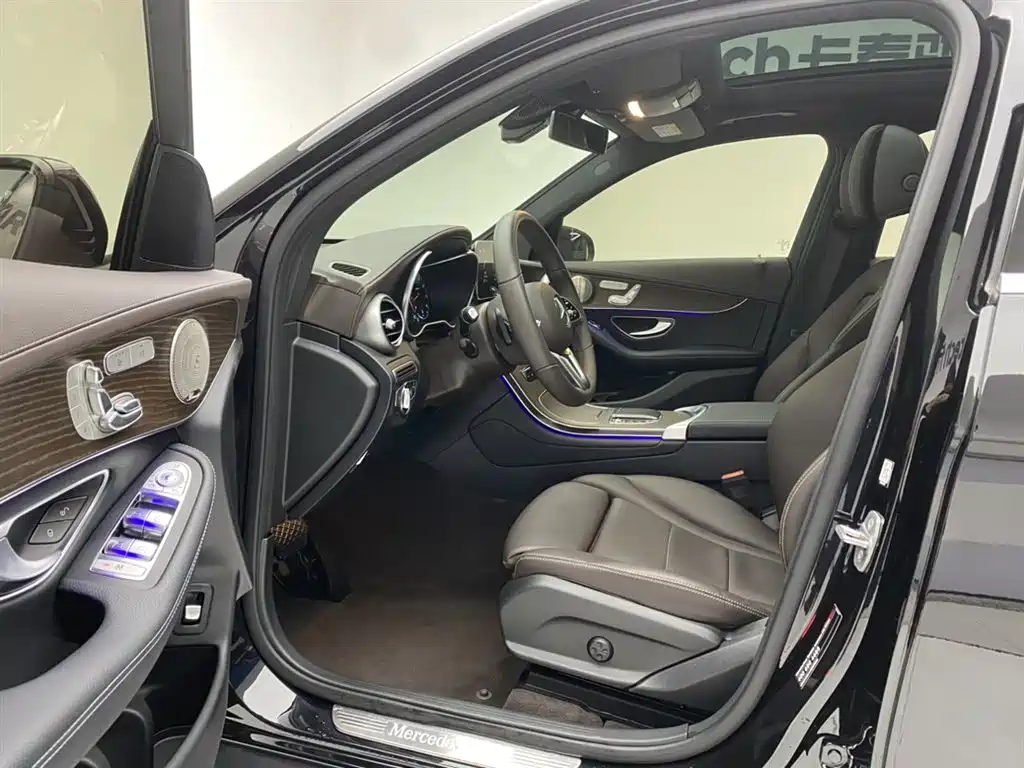 Mercedes-Benz GLC 2022 Facelift GLC 300 L 4MATIC Dynamic Collector's Edition фото 19