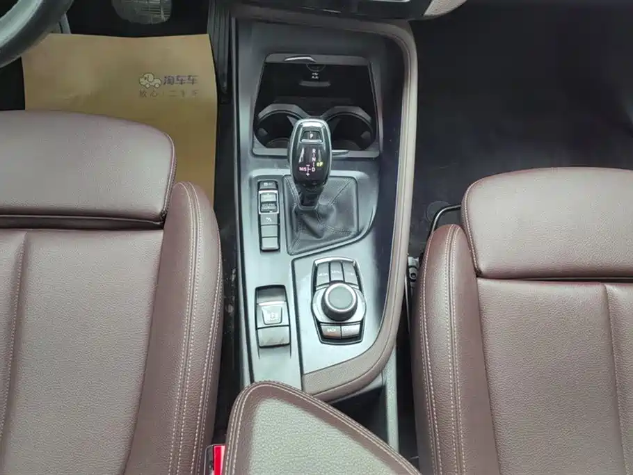BMW X1 2020 sDrive20Li Fashion Model фото 16