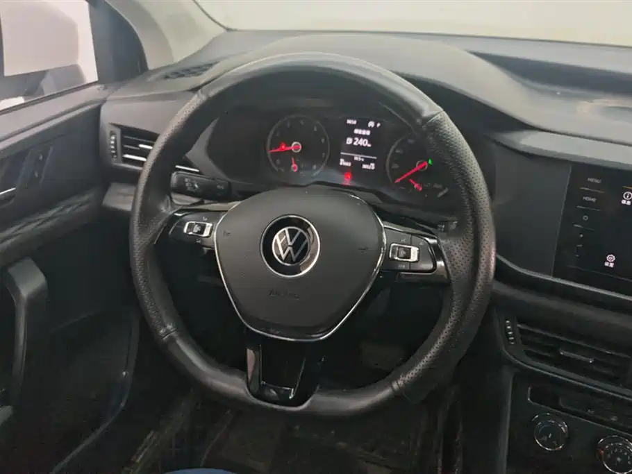 Volkswagen Tharu 2021 Model 280TSI 2WD Trend Edition фото 15