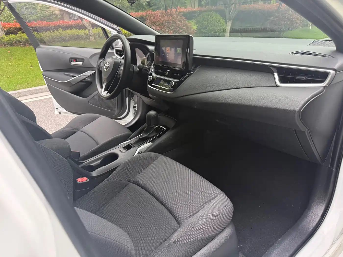 Toyota Levin 2022 Dual Engine 1.8H E-CVT Leading Edition фото 13
