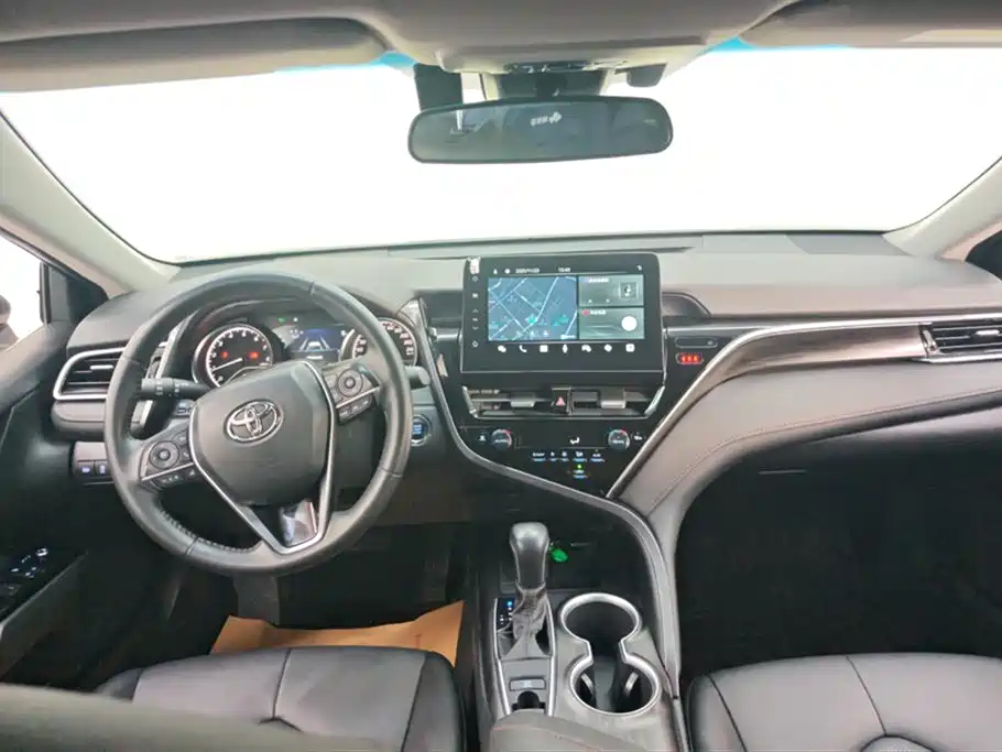 Toyota Camry 2021 2.0G Luxury Edition фото 12