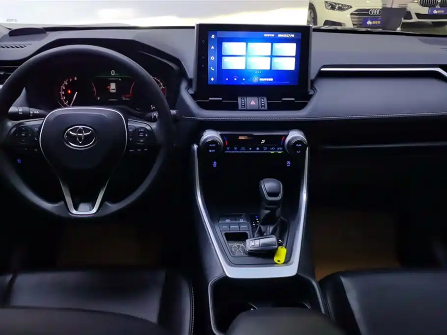 Toyota RAV4 Rongfang 2021 2.0L CVT 2WD Trend фото 12