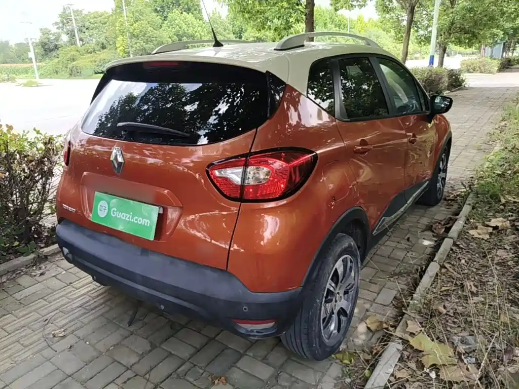 Renault Captur 2016 2015 1.2T Automatic Comfort Edition