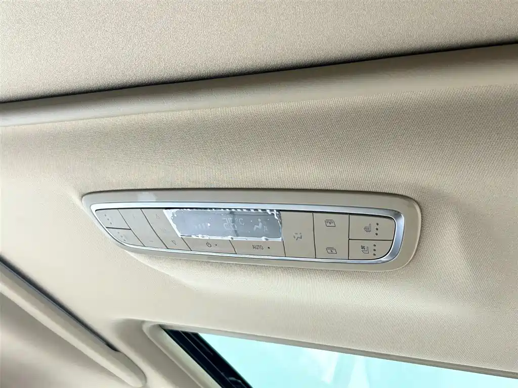 Buick GL8 2017 ES 28T Luxury China V фото 16