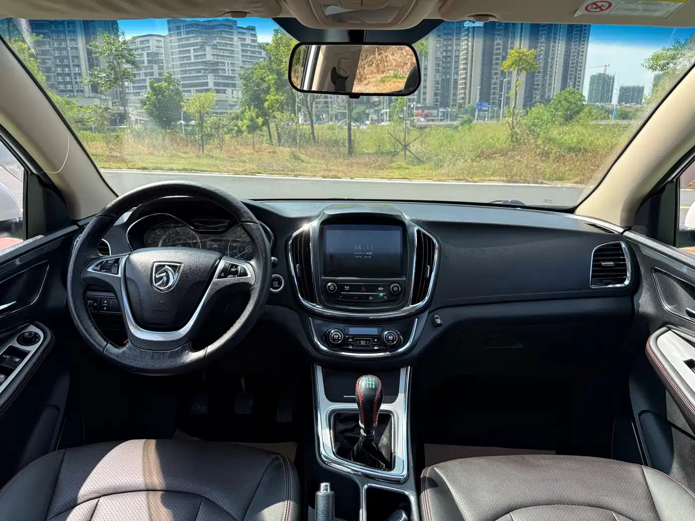 Baojun 560 2016 2016 1.5T Manual Luxury