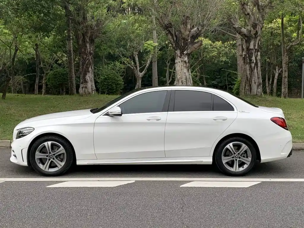 Mercedes-Benz C-Class 2019 Facelift C 260 L Sport фото 3