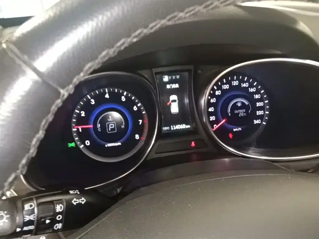 Hyundai Santa Fe 2015 2.4L Automatic 4WD Smart 5-seater фото 18
