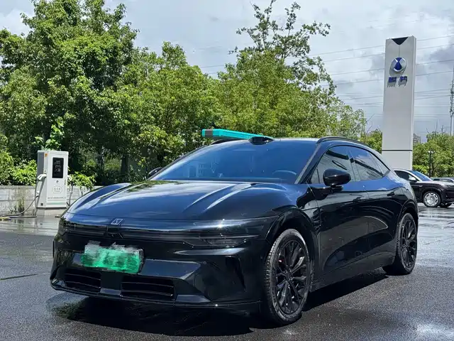 Zeekr 007GT Задний привод, ассистент водителя, 75kWh