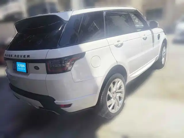 Land Rover Range Rover Sport 2020 3.0 L6 HSE DYNAMIC — фото 2