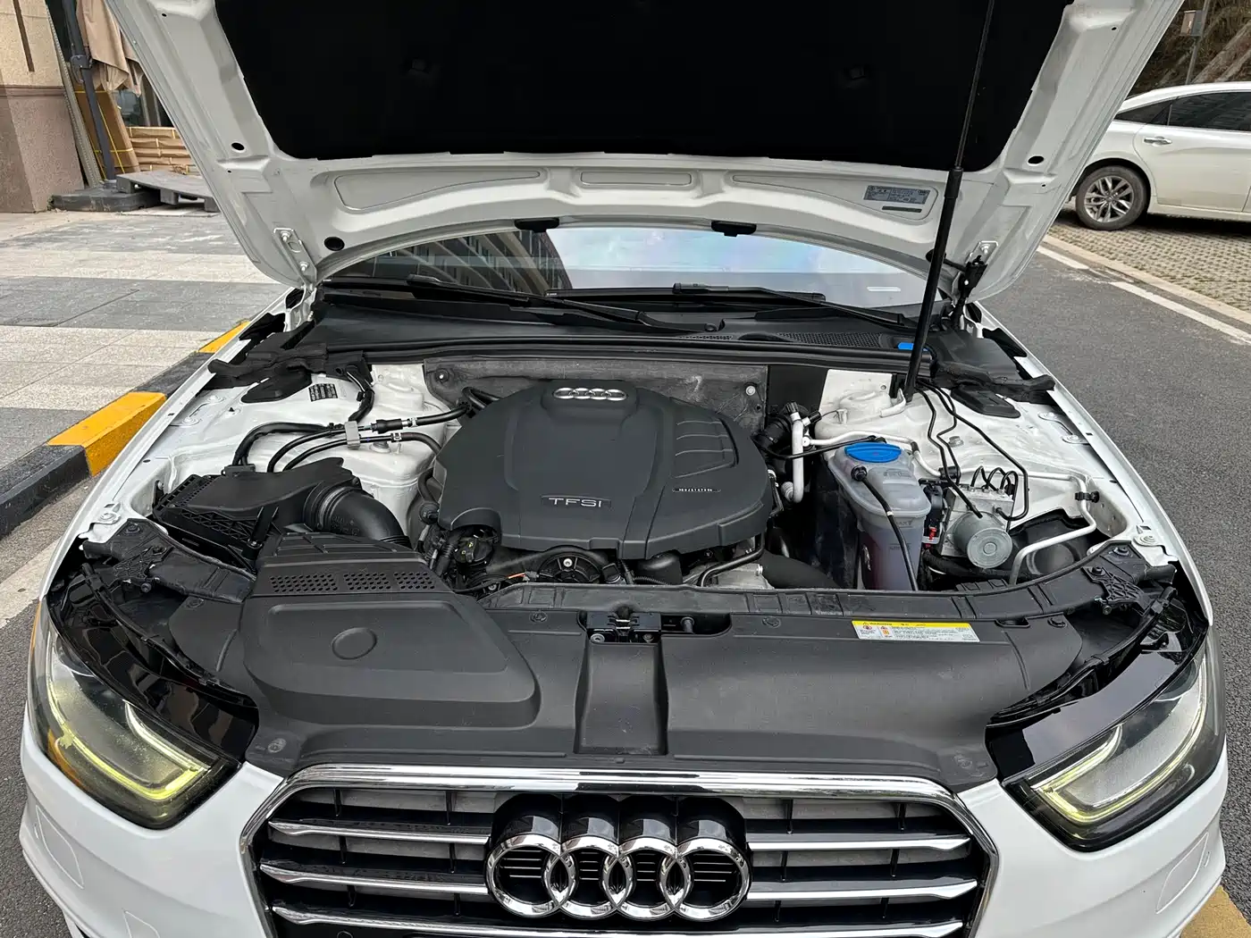 Audi A4L 2016 35 TFSI Collector's Edition S line Comfort фото 21