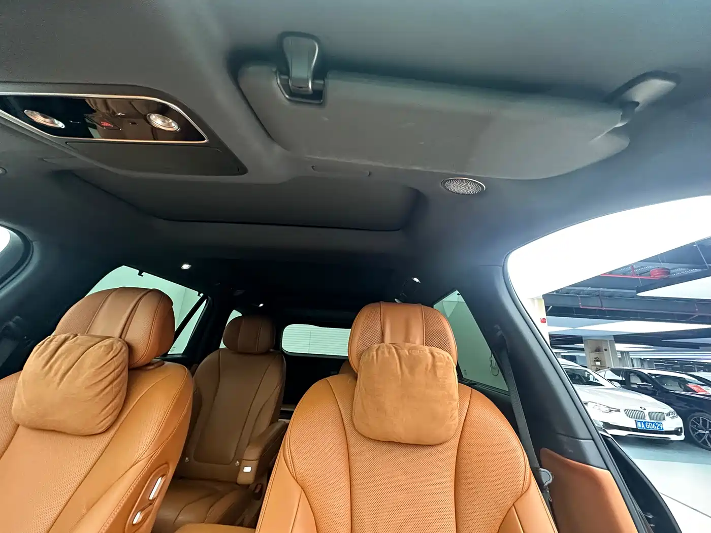 AITO Wenjie AITO M9 2024 Range Extender Max Edition 42kWh 6-seater фото 15
