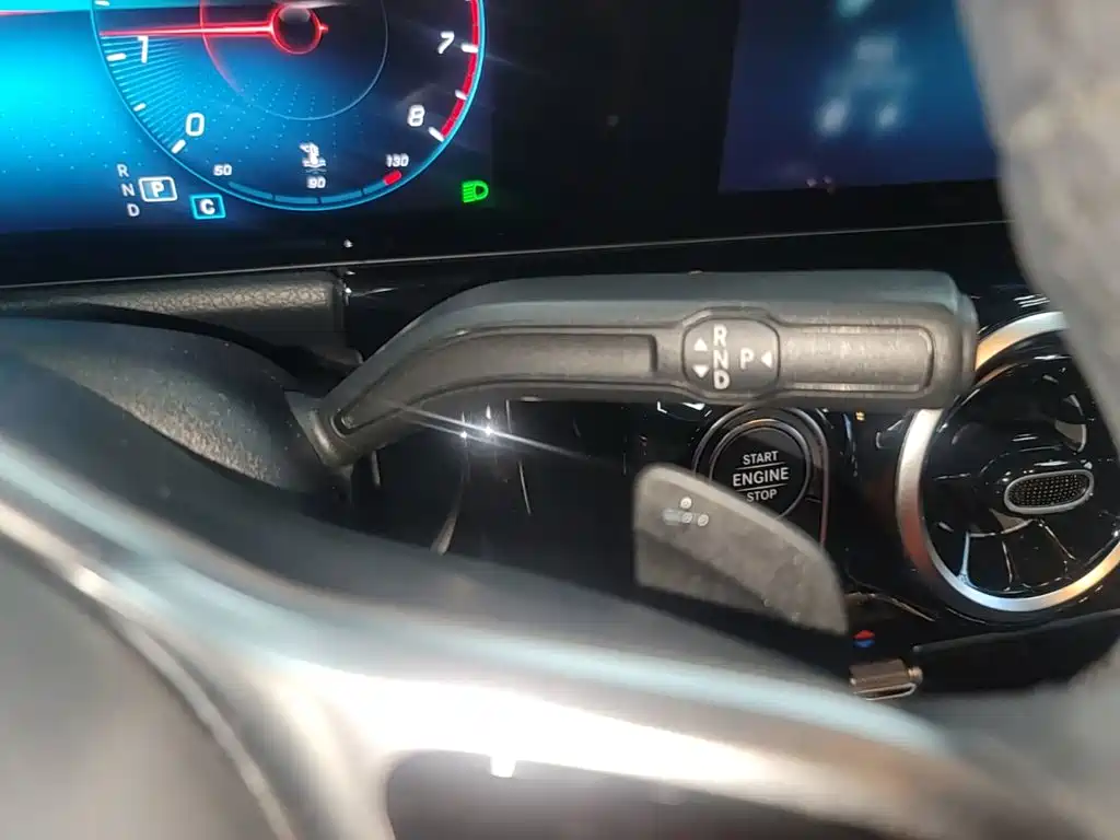 Mercedes-Benz GLA 2023 2023 GLA 200