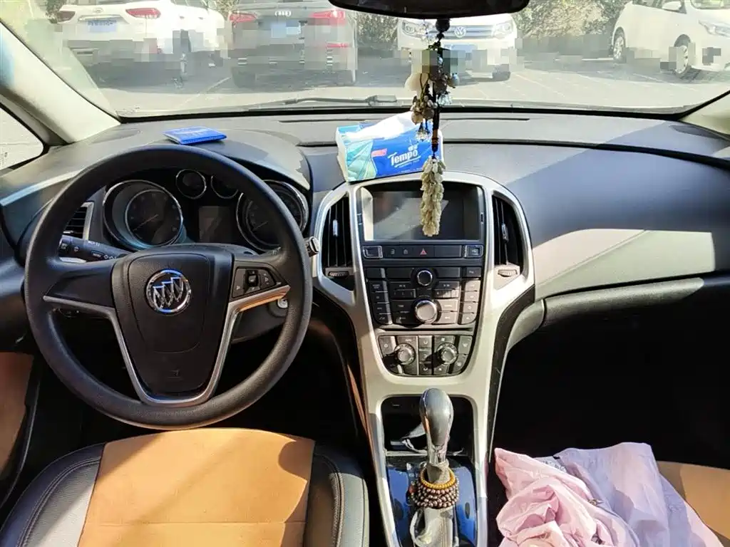 Фото 12 - Buick Excelle