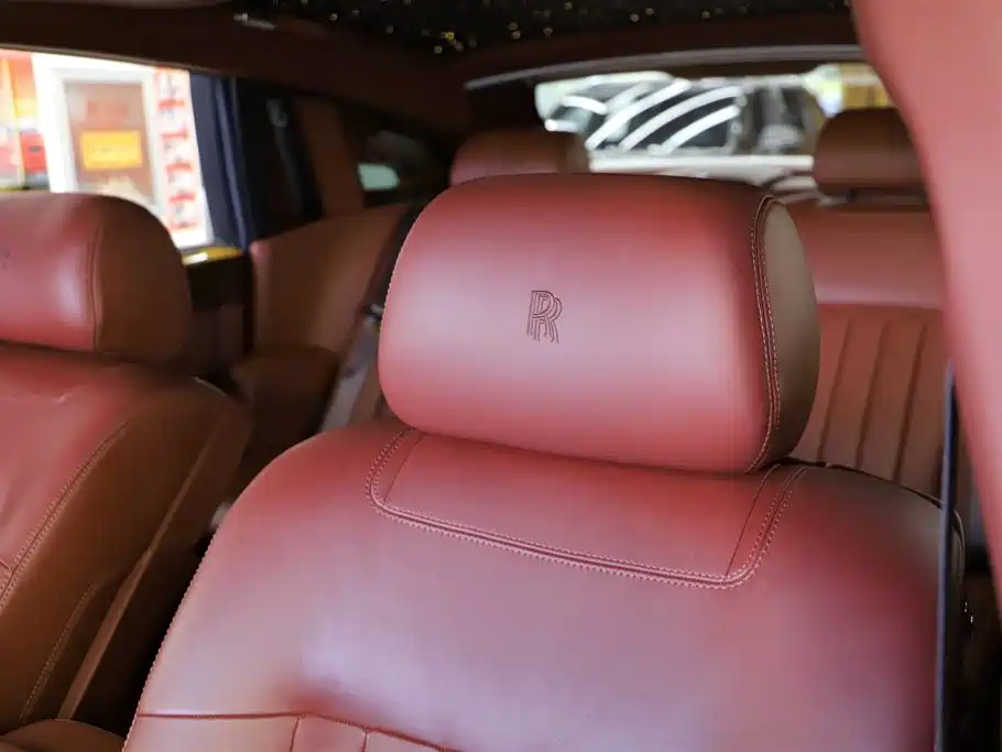 Rolls-Royce Phantom 2012 2013 6.7L Extended Wheelbase (EWB)