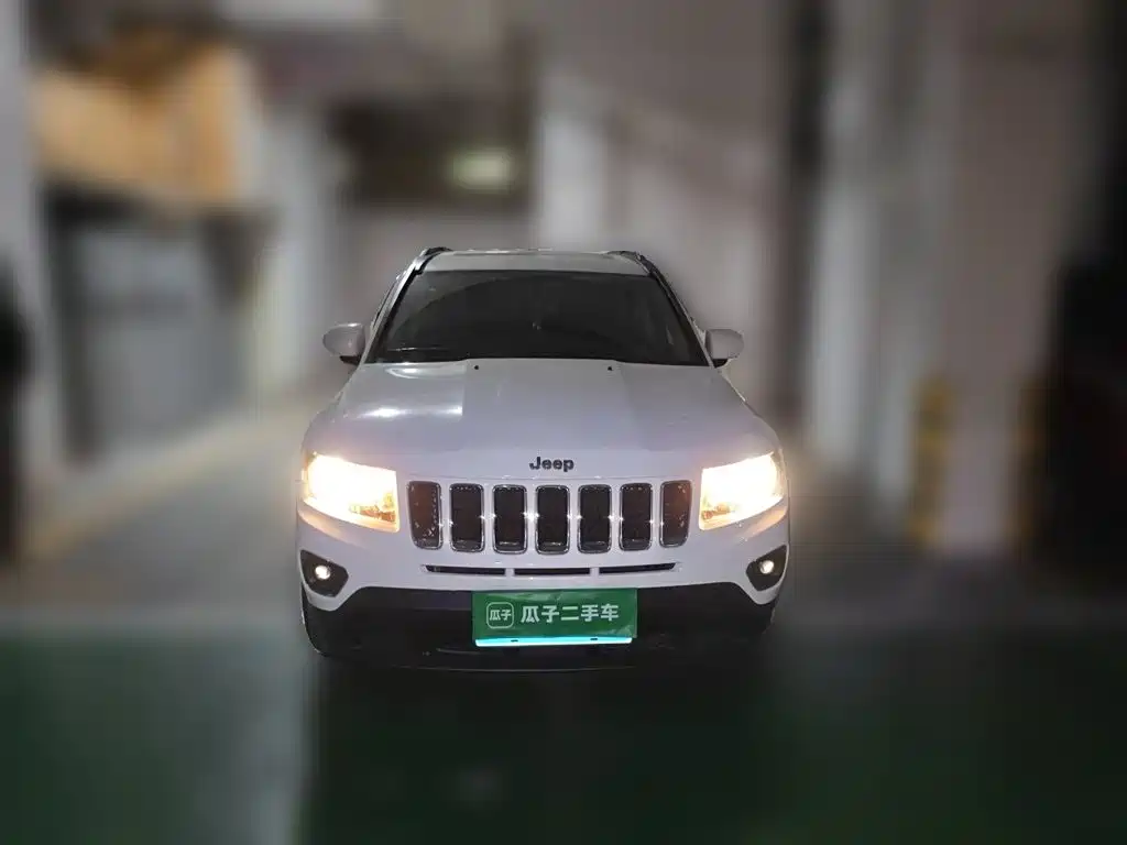 Jeep Compass (Import) 2014 2014 2.4L 4WD Serpentine Collector's Edition