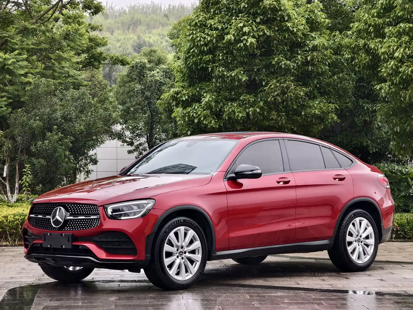 Mercedes-Benz GLC Coupe 2021 GLC 260 4MATIC Coupe SUV