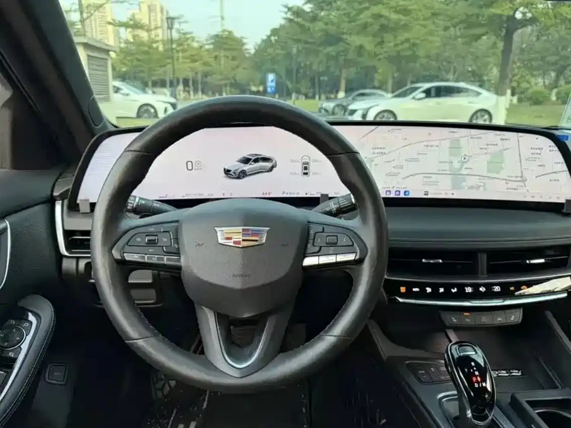Photo 10 - Cadillac CT5