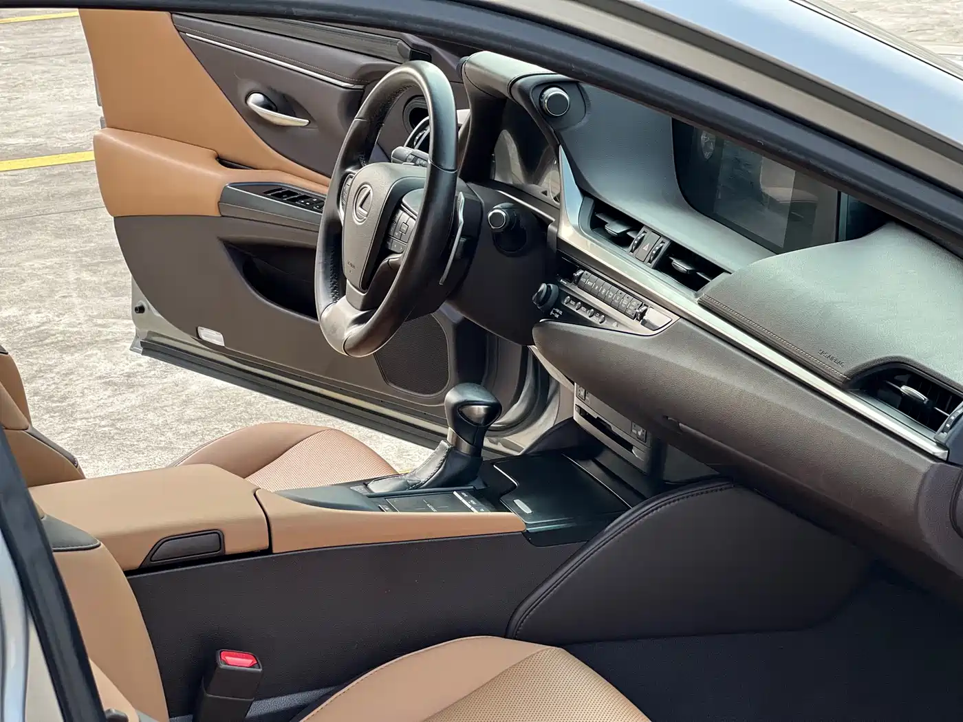 Lexus ES 2018 260 Excellence Edition China V фото 23