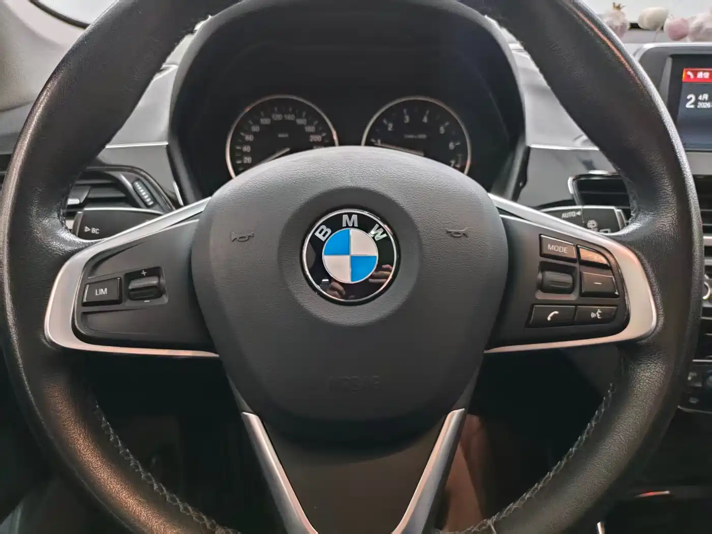 BMW X1 2018 sDrive18Li Premium Model фото 15