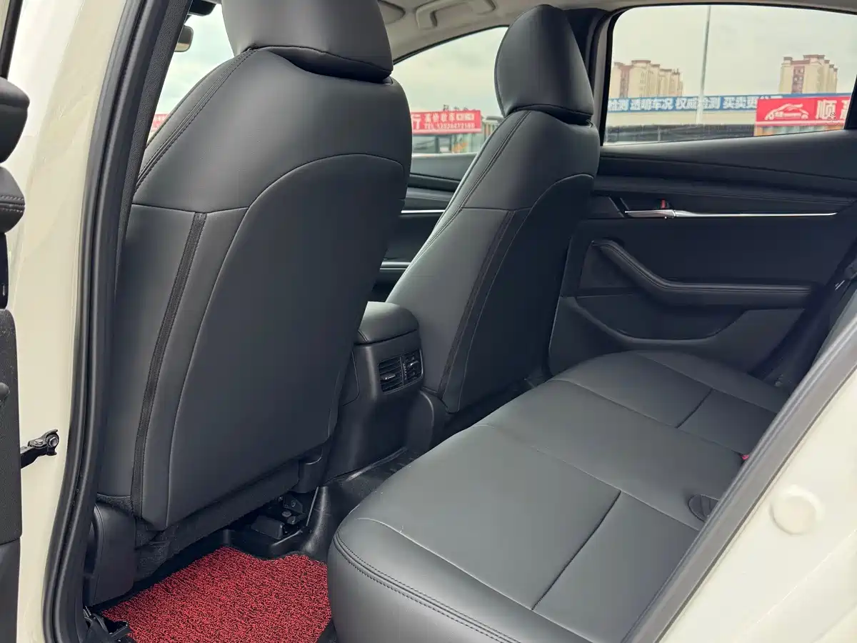 Mazda MAZDA3, миниатюра 10
