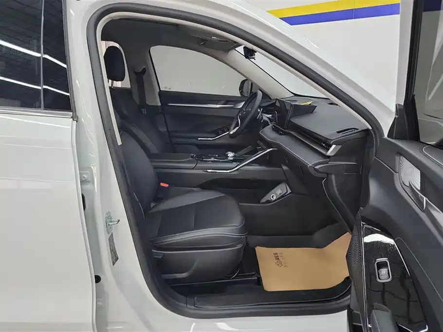 Haval H6 2024 Model 1.5T 2WD Classic Edition фото 8