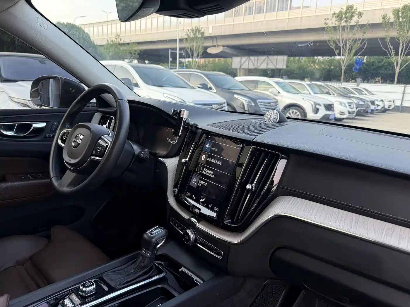 Фото 11 - Volvo XC60
