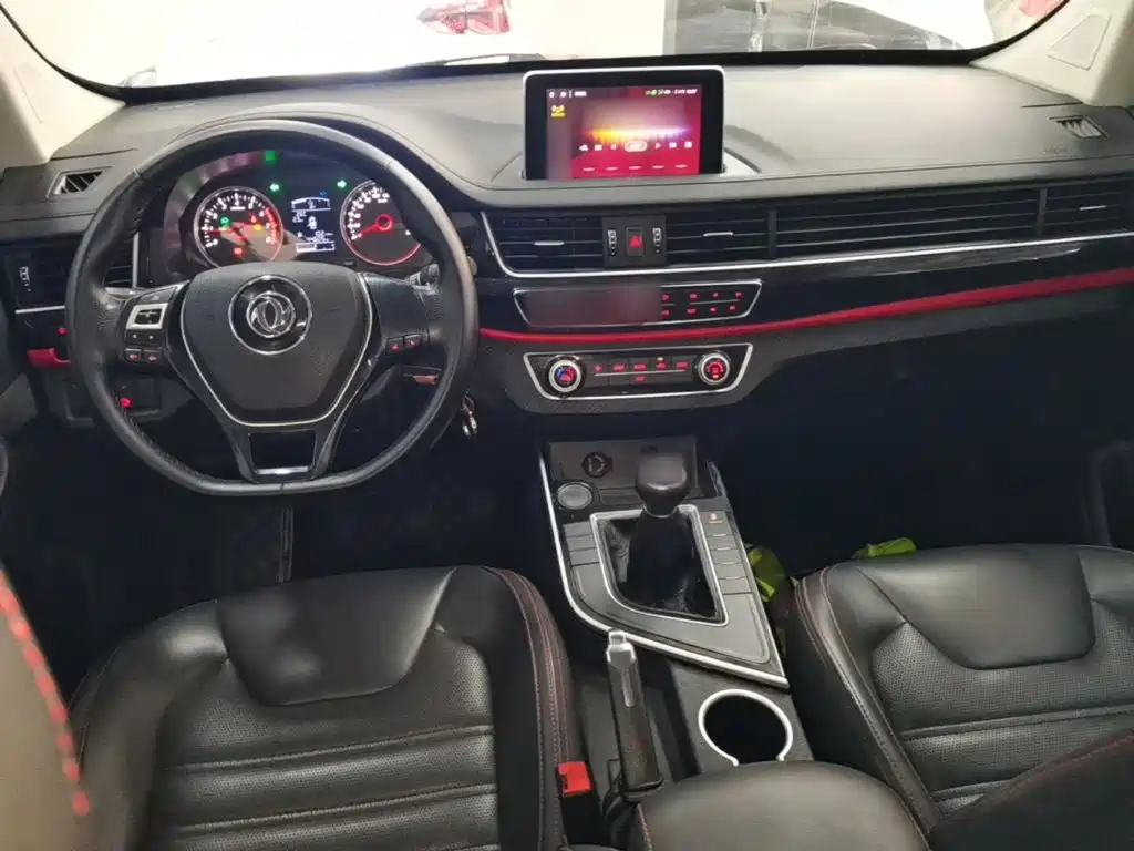 Dongfeng Fengxing Fengxing SX6 2020 2019 1.6L Manual Luxury China VI