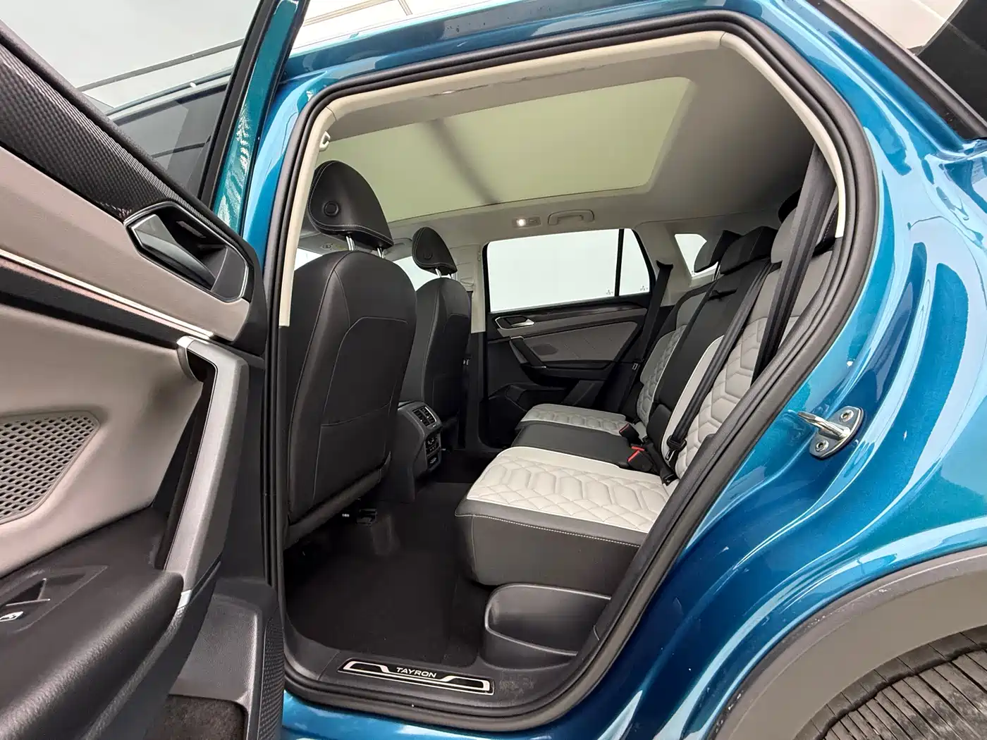 Volkswagen Tayron 2023 280TSI 2WD Luxury Plus Advanced Edition фото 16