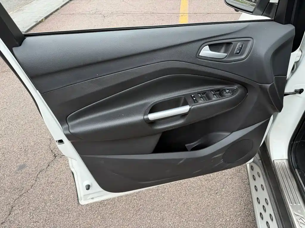 Ford Kuga 2019 2019 EcoBoost 180 FWD Luxury Edition China V