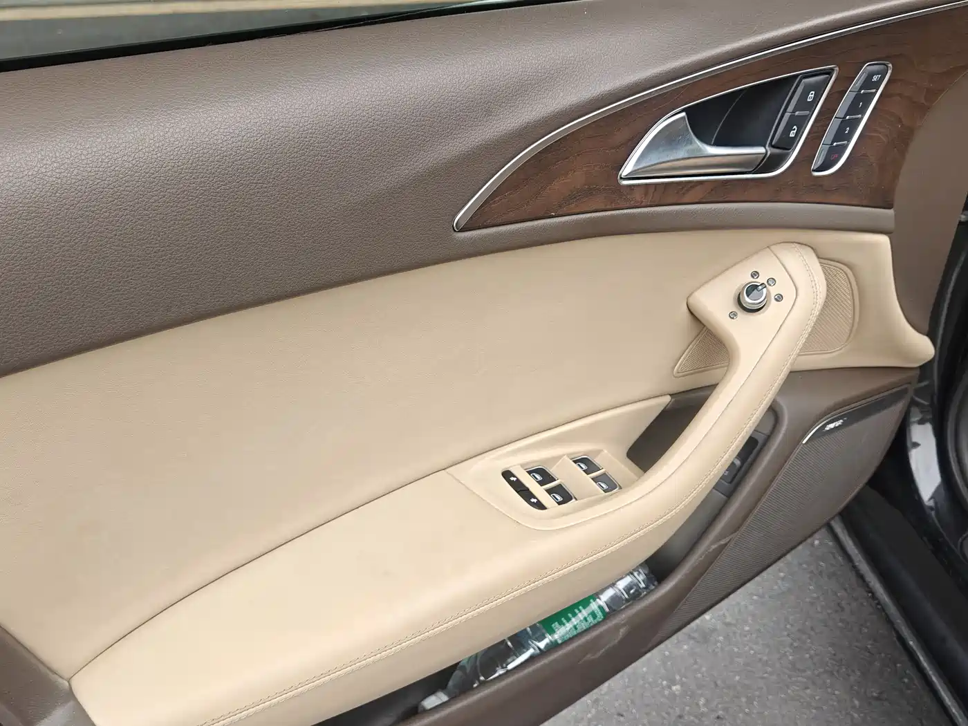 Audi A6L 2012 35 FSI quattro Luxury фото 4
