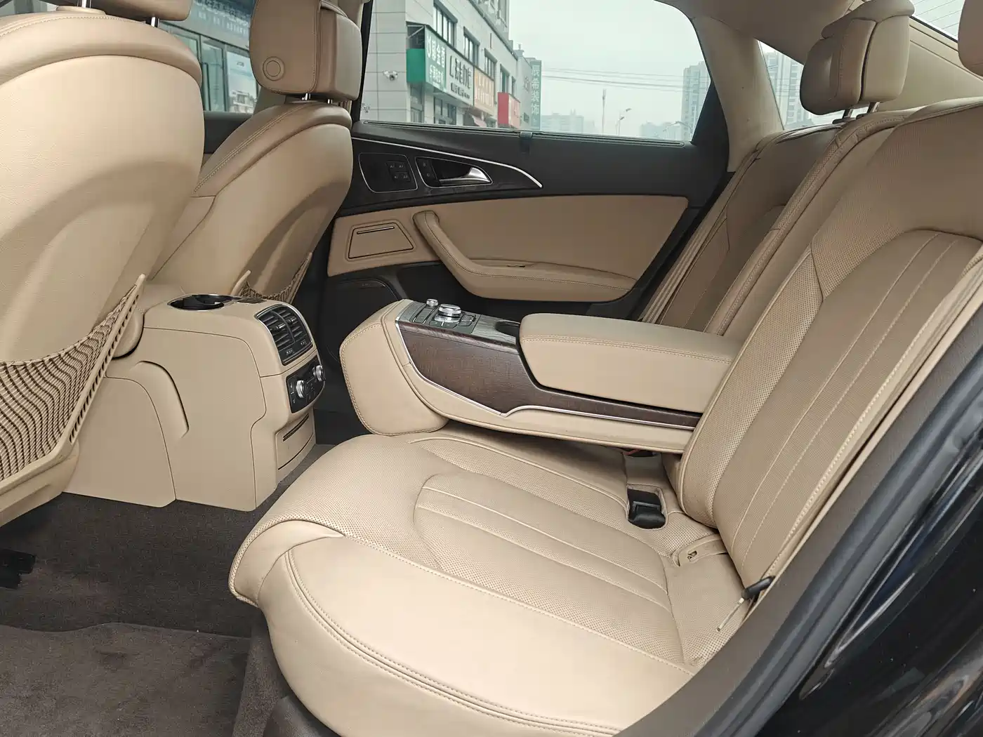 Audi A6L 2012 35 FSI quattro Luxury фото 5