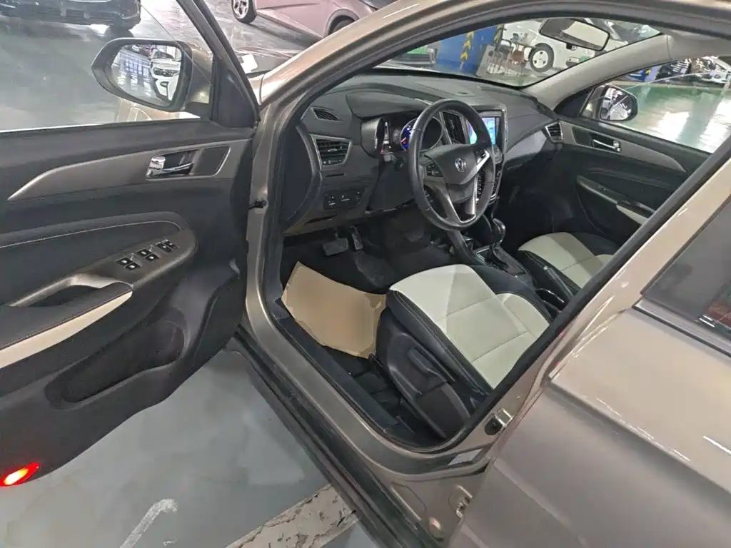 Changan CS35 2018 2017 1.6L Auto Luxury