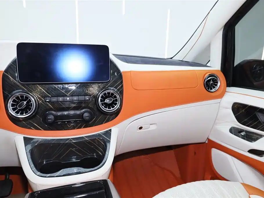 Mercedes-Benz Vito 2021 2.0T Business Edition 7-seater фото 22