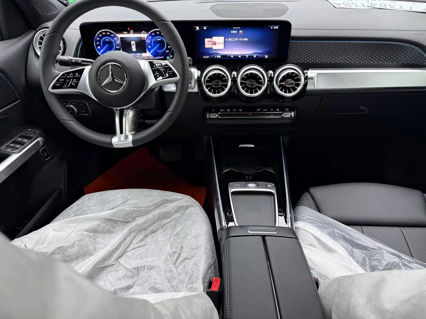 Mercedes-Benz EQB 2026 2025 EQB 260