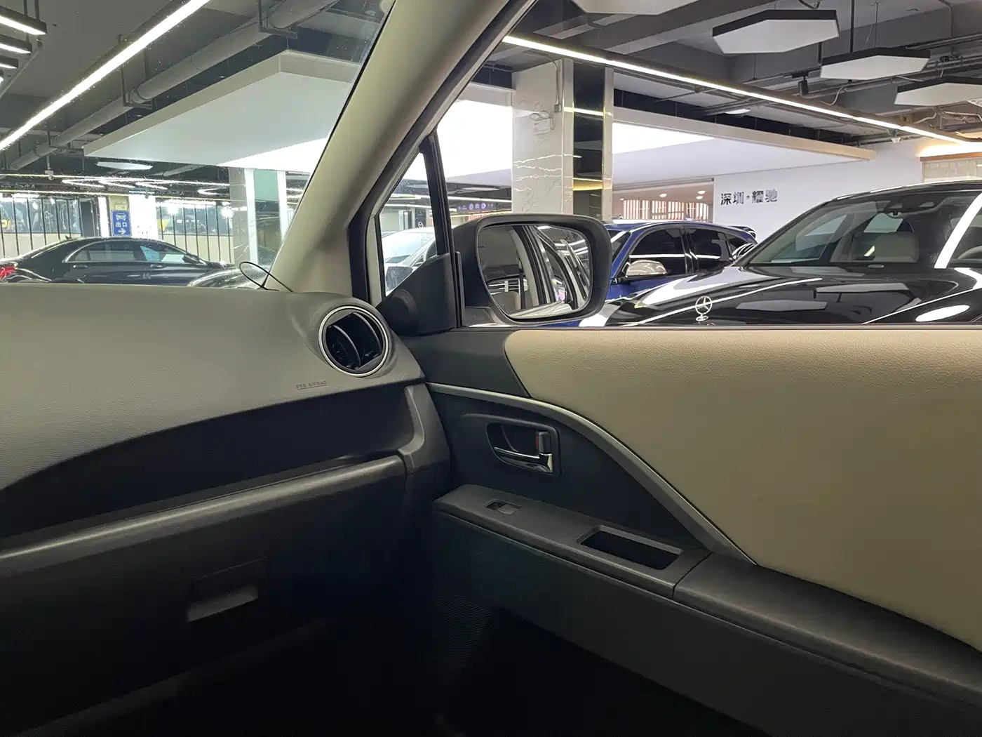 Mazda Mazda5 2013 2013 2.0L Automatic Luxury