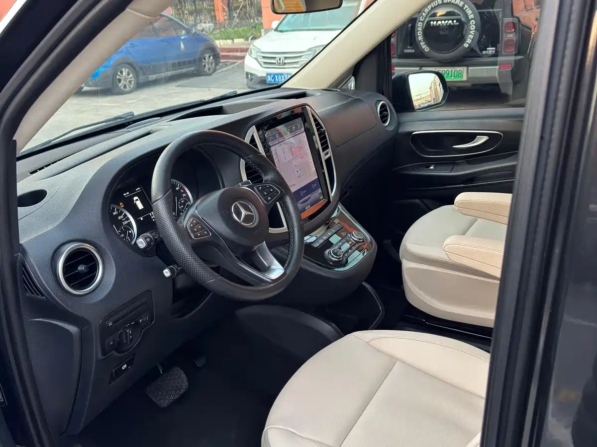 Mercedes-Benz Vito 2018 2.0T Business China V фото 17