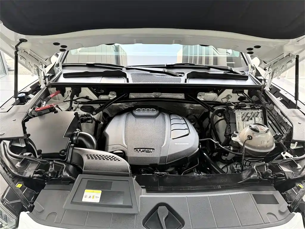 Audi Q5L 2022 45T Luxury Dynamic фото 8