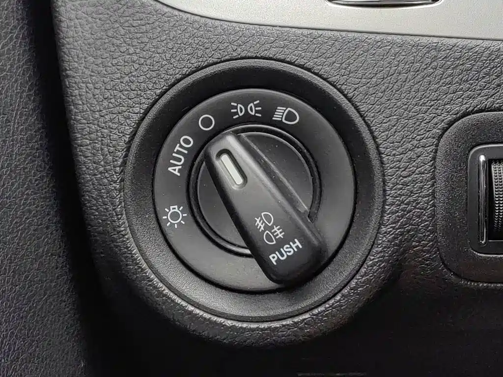 Dodge Journey 2017 2013 Model 2.4L 2WD Premium Edition